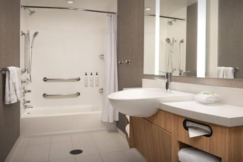 SpringHill Suites By Marriott Charleston Airport & Convention Center - image 13