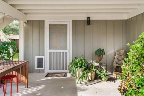 1/2 Mile To Beach Historic District Retreat in Galveston, USA