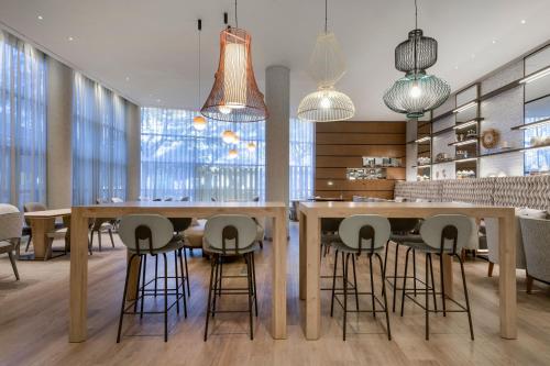 AC Hotel Som - image 13