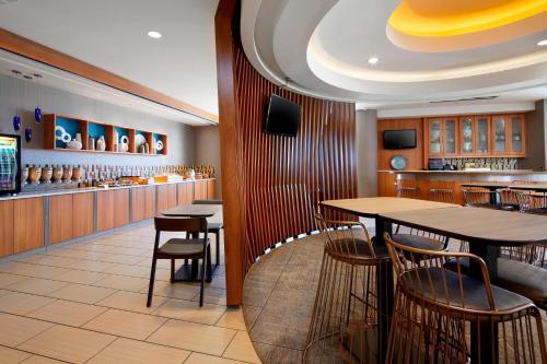 SpringHill Suites by Marriott Pittsburgh Bakery Square - image 6