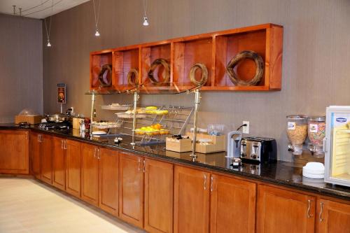 SpringHill Suites Houston Katy Mills - image 10
