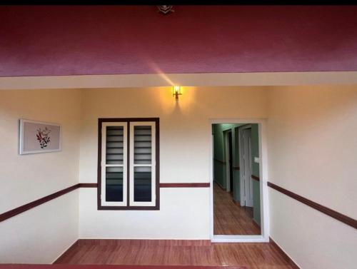 Easy Inn Wayanad Resort  Service Villa Apartment in Paralikunnu