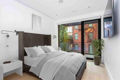 Luxurious Soho Apartment~ 2 Bedroom 2 Bathroom in New York, USA