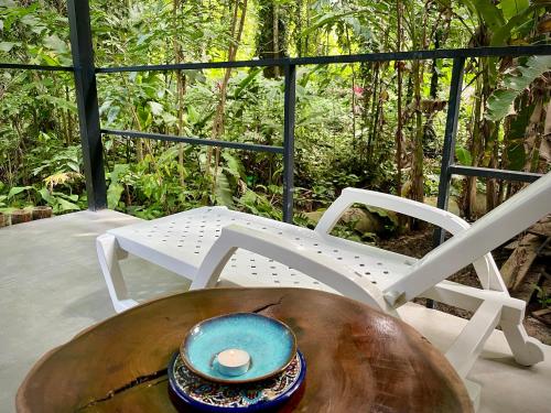 Casa Eden - Modern Peaceful Jungle Apartments in ปุนตาโกเกลส