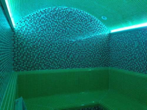 Gőzkabin, Power House Hotel in Dubnivskyi