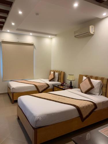 Hotel Love - 315 Đ. Hoàng Mai - by Bay Luxury
