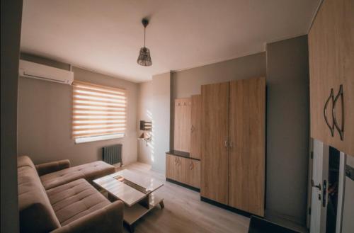 Edrin Otel - image 4