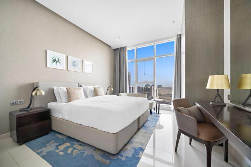 ALiving Charming 1BR I Canal Views I DAMAC Maison Prive B- 2101, Dubai (photo 2)