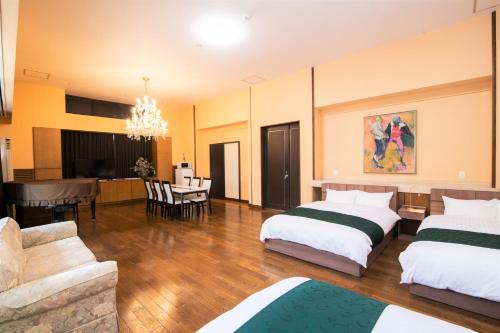 room detail thumbnail 0