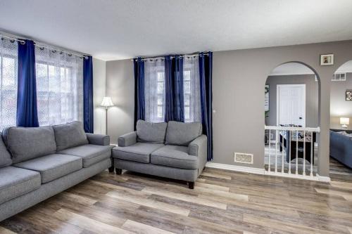 Fantastic Home Near DWTN/Airport in R and K Skyranch Airport