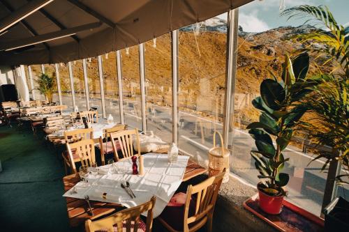 餐廳, 奧斯皮奇奧拉維杜塔酒店 (Ospizio La Veduta) in 比維奧