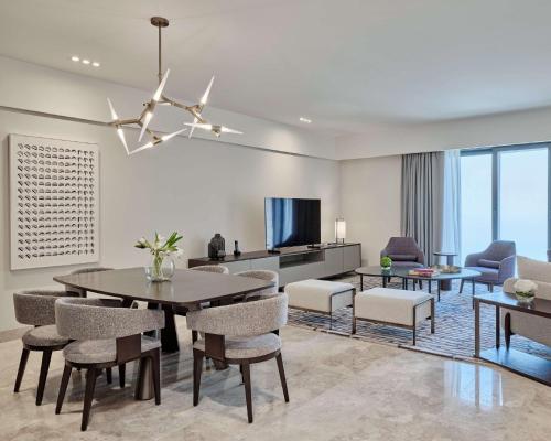 2 bedrooms, 3 beds