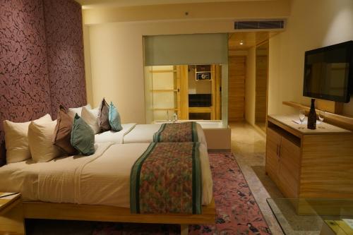 Hotel Royal Orchid Jaipur, Tonk Road photo 3