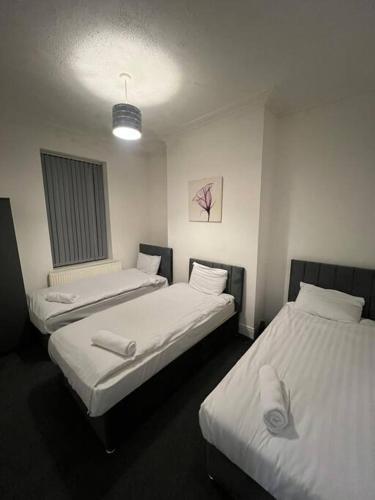 4 Bedroom House, Central City Location 4 Bedroom House, Central City Location