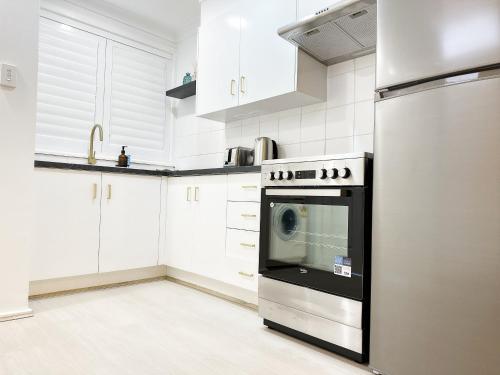 Solhaus - Modern 1BR by Towradgi Beach, Towradgi (photo 5)