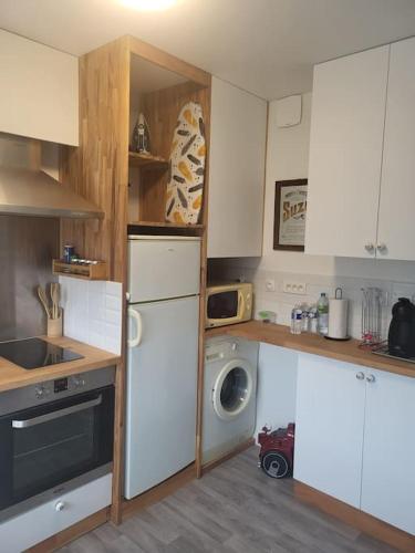 Kitchen, Studio 5min aeroport d'Orly 2 lits near Orly Airport