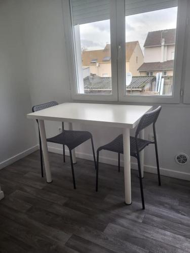 Studio 5min aeroport d'Orly 2 lits near Orly Airport