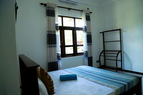 Standard Double Room image 10