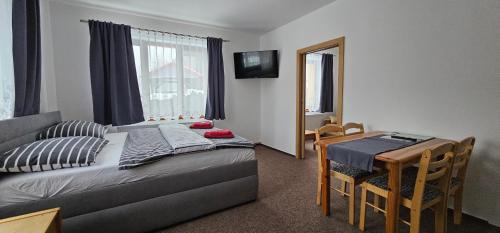 2 bedrooms, 2 beds