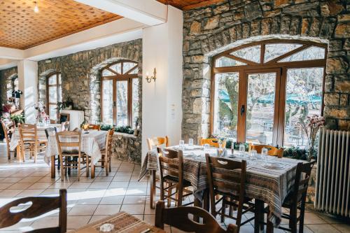 Restorāns, Mountain Hotels "Aroanides" in Kleitoria (Akhaia)
