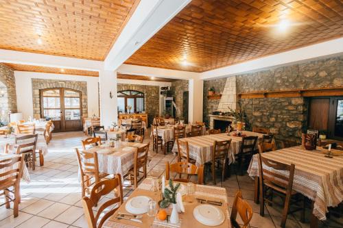 Restorāns, Mountain Hotels "Aroanides" in Kleitoria (Akhaia)