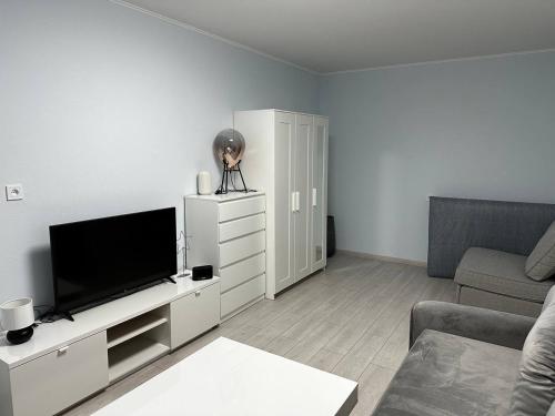 Tallinn's Prime Spot: Pae 49 - Near Airport, Concerts & Shops, Tallinn (photo 9)