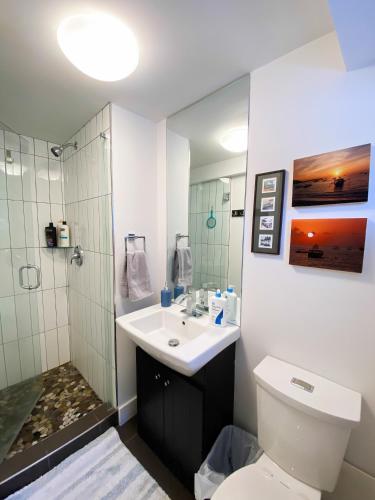 Small Private Studio at Kitsilano Beach in Vancouver, Canada