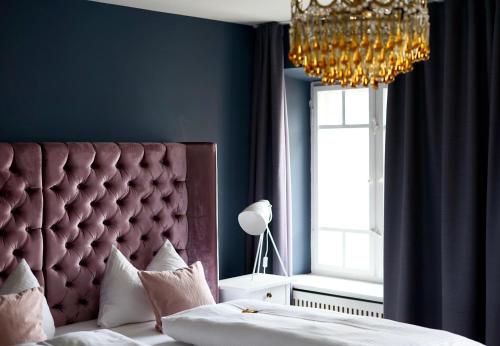 2 bedrooms, 3 beds