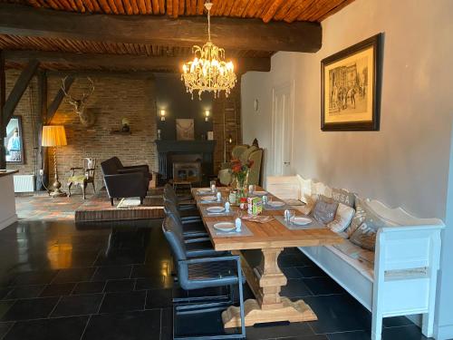 Hofstede "Den Hul"- Riant & Authentiek onthaasten - 8 persoons Hofstede "Den Hul"- Riant & Authentiek onthaasten - 8 persoons