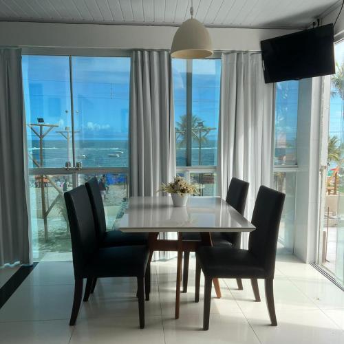 Apartamento luxo a beira mar