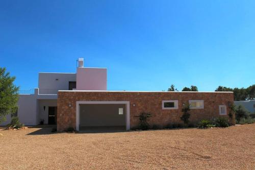 Casa Serena con piscina y jardín