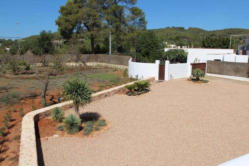 Casa Serena con piscina y jardín