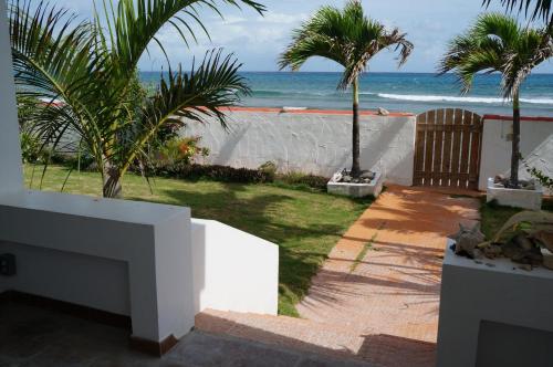 2 bedrooms, 3 beds