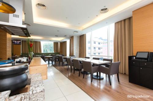 Étterem, WP Hotel near SOGO