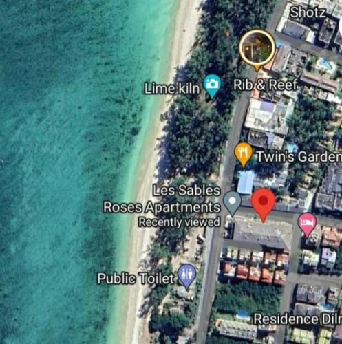 3 Bedroom Beachside apartment - 30 Secs from beach - Tap to explore photos