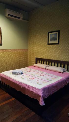 Marco Polo Guest House - Tap to explore photos