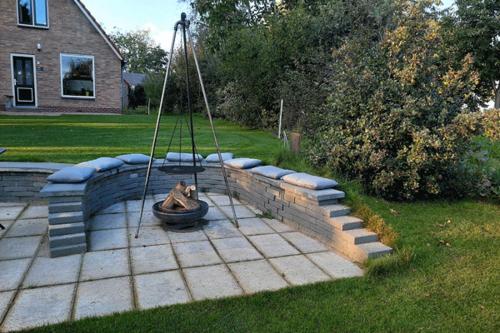  De Opkikker 10 persoons vakantiehuis met hottub in Giethoorn