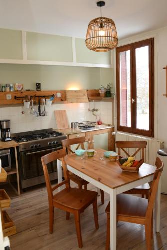 virtuve, Le pied-à-terre du botaniste (Le pied-a-terre du botaniste) in Hauteville Lompnes