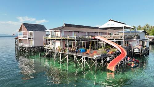 Aloha Mabul Scuba Lodge Semporna