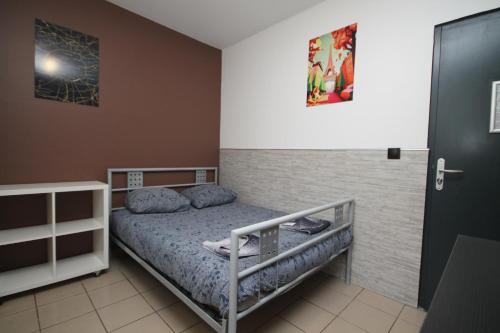 05 - Chambre confort au calme avec TV WIFI 2
