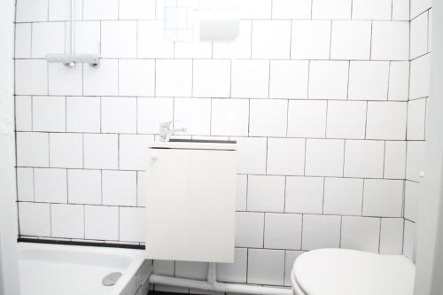 08 - Chambre proche Paris et Transports avec TV WIFI 4