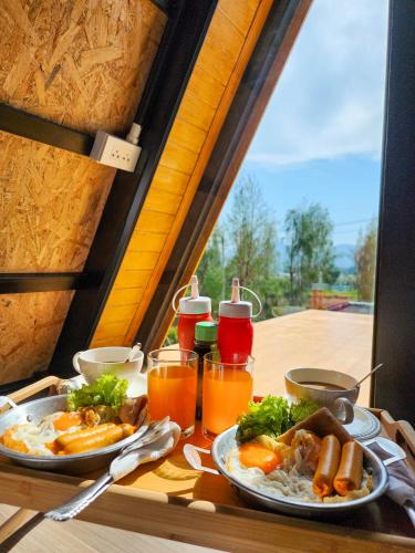 Food and beverages, RoomQuest Kid Tung Khao near Gran Monte Vineyard