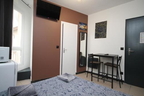 09 - Chambre proche Paris et Transports avec TV WIFI 4