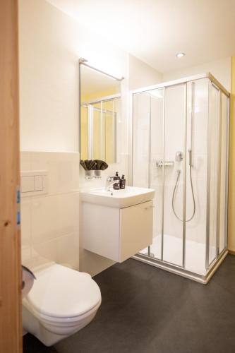 Baño, Chasa Bazzell in Ftan