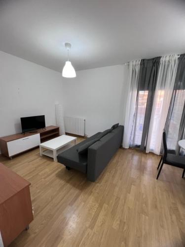 Apartamento en Sabiñánigo con amplia y soleada terraza