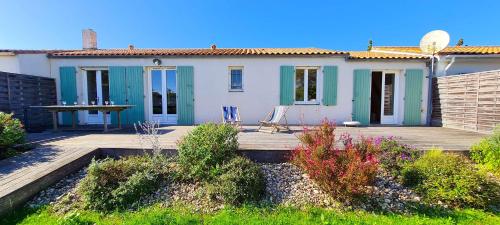 Proche plage de la Cible, villa familiale avec annexe, jardin et parking - Location, gîte - Saint-Martin-de-Ré