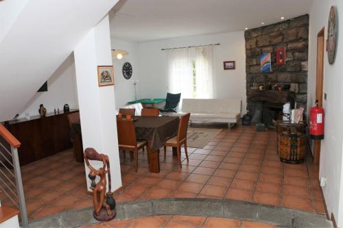 Koplietošanas atpūtas telpa ar TV, Batalha House in Fenais da Luz