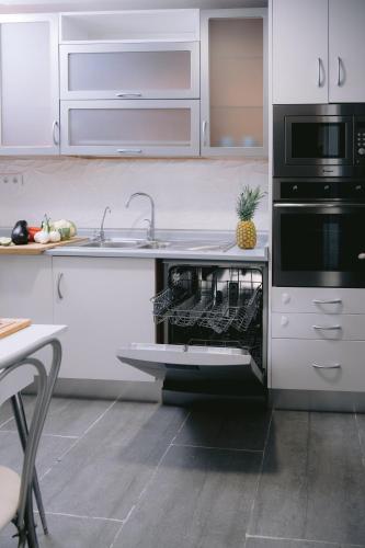 ห้องครัว, Piso compartido Delyrent, Reja in ฮาเอน