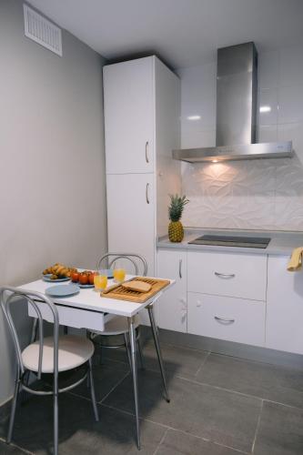 บริการและสิ่งอำนวยความสะดวก, Piso compartido Delyrent, Reja in ฮาเอน