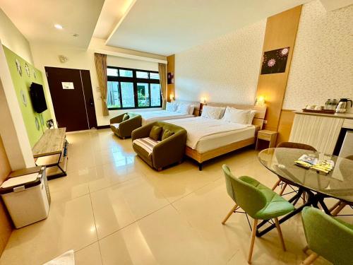 Li Wu Zuo Cun B&B